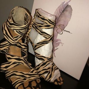 Jessica Simpson High Heels 👠 💋